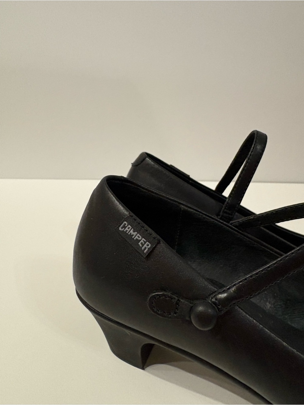 Camper Black Leather Mary Jane Heels – Classic Minimal Low Heel - Picture 3 of 6